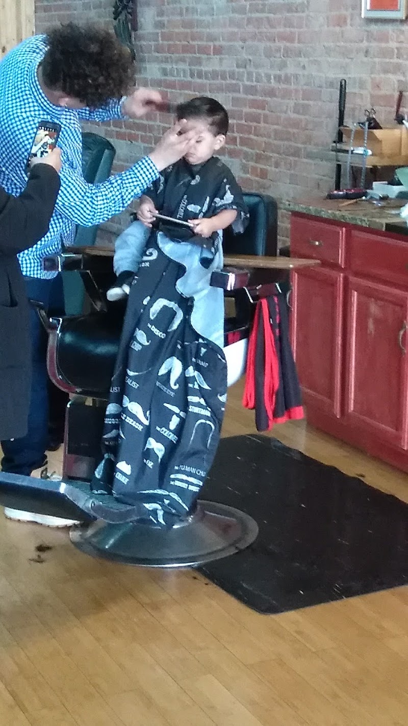 Bloomfield’s Barbershop & Shave Parlor Bloomfield’s Barbershop & Shave Parlor