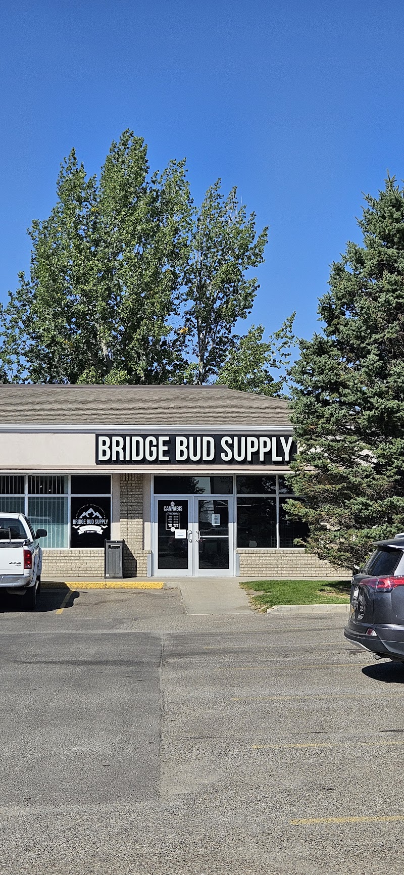 Bridge Bud Supply - Cannabis Store Lethbridge West