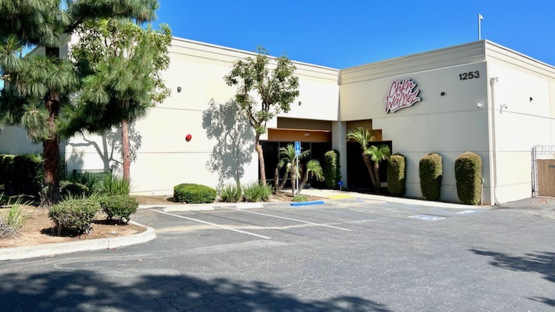 Chkn 'n Wafflez Cannabis Dispensary Chkn 'n Wafflez Cannabis Dispensary