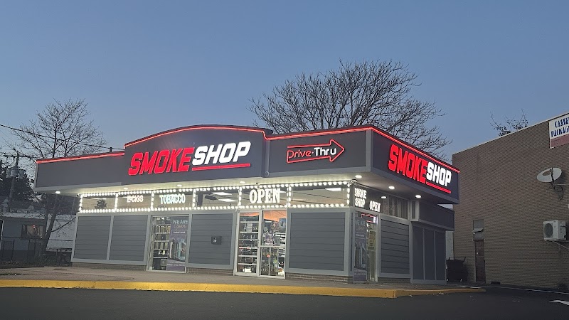 Cloud9 smoke shop disposables, hookah, EJUIC, Glass pipes,