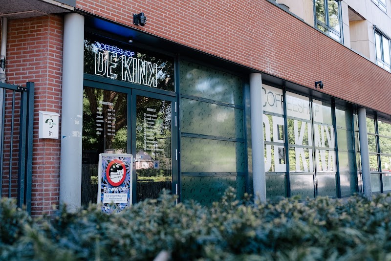 Coffeeshop Willie Wortel Sativa
