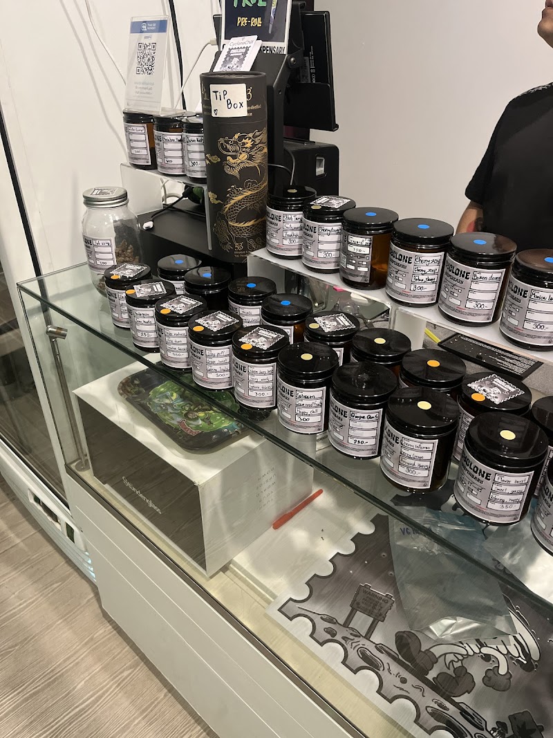 Cyclone Dispensary cannabis weed shop 大麻 Cyclone Dispensary cannabis weed shop 大麻