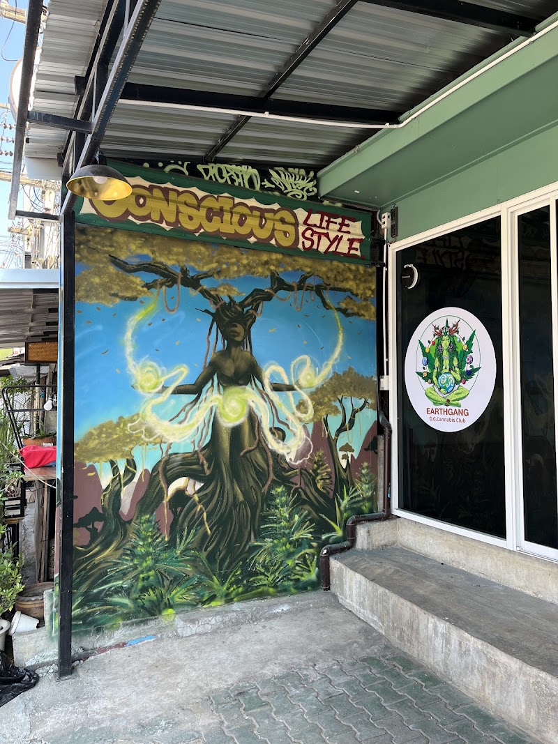 Earthgang O.G. Cannabis Club