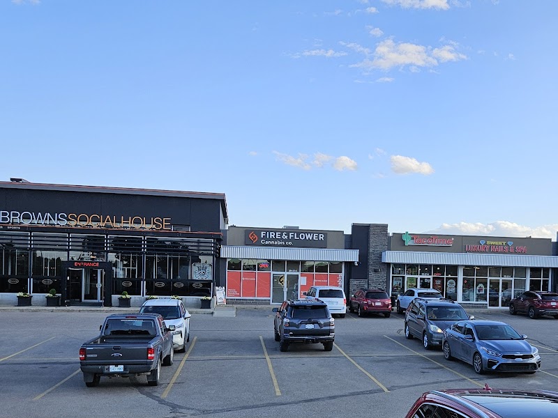 Fire & Flower Cannabis Co. | Saskatoon Stonebridge Weed Store Fire & Flower Cannabis Co. | Saskatoon Stonebridge Weed Store