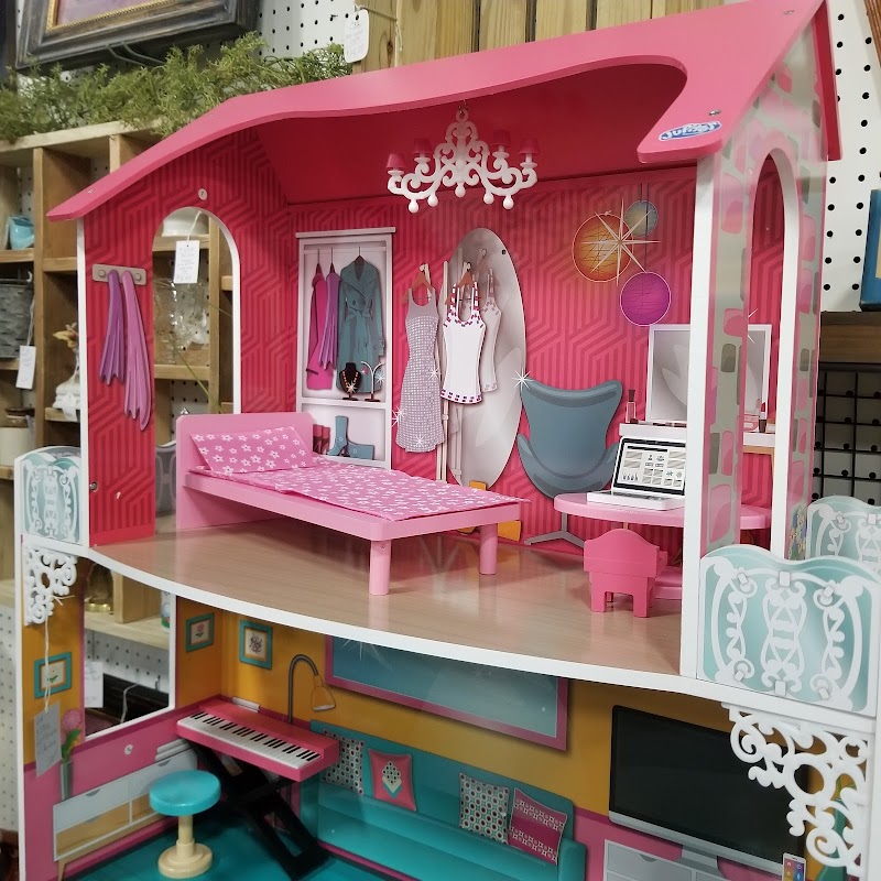 Freeway Emporium