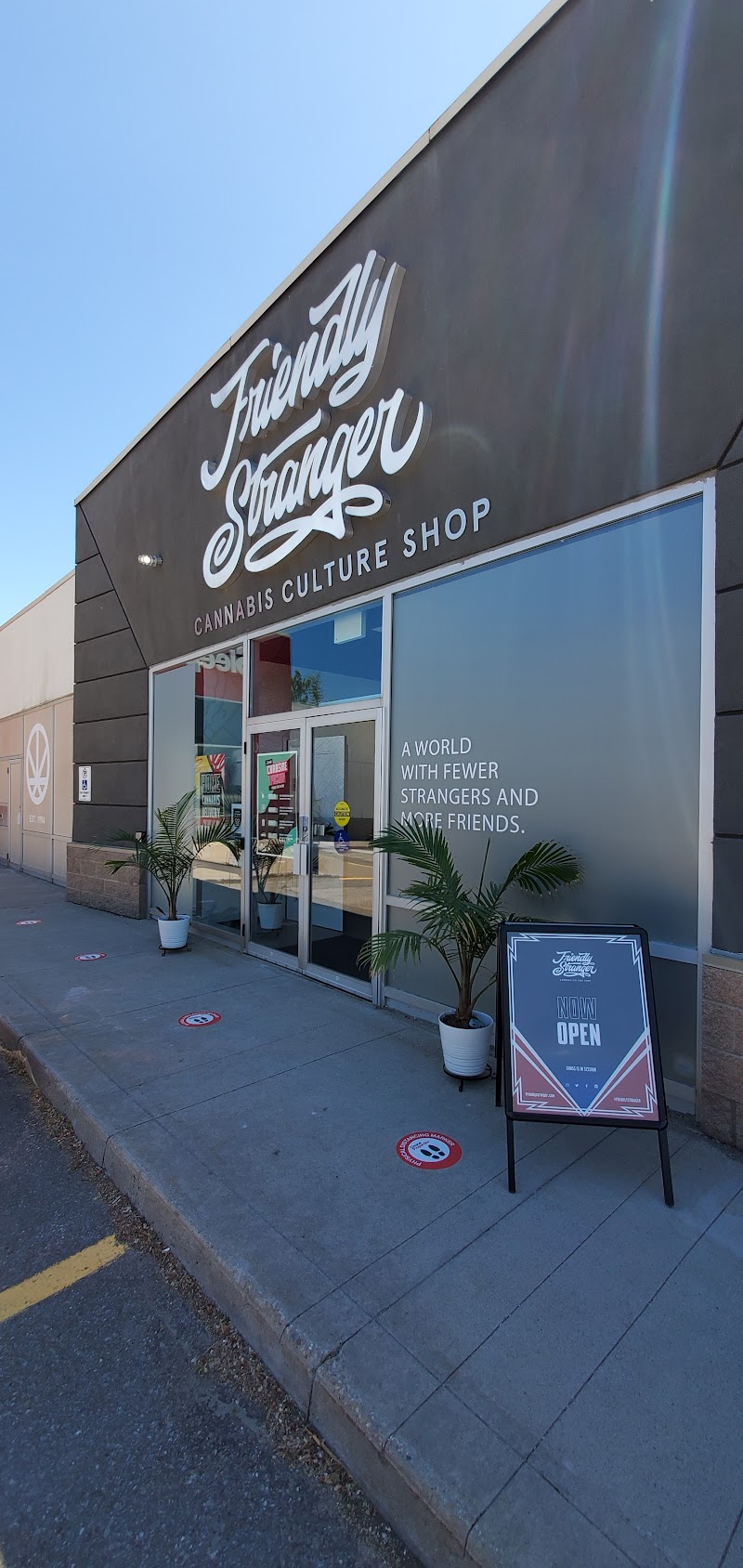Friendly Stranger Cannabis Culture Shop | Burlington (Plains Rd) Weed Store