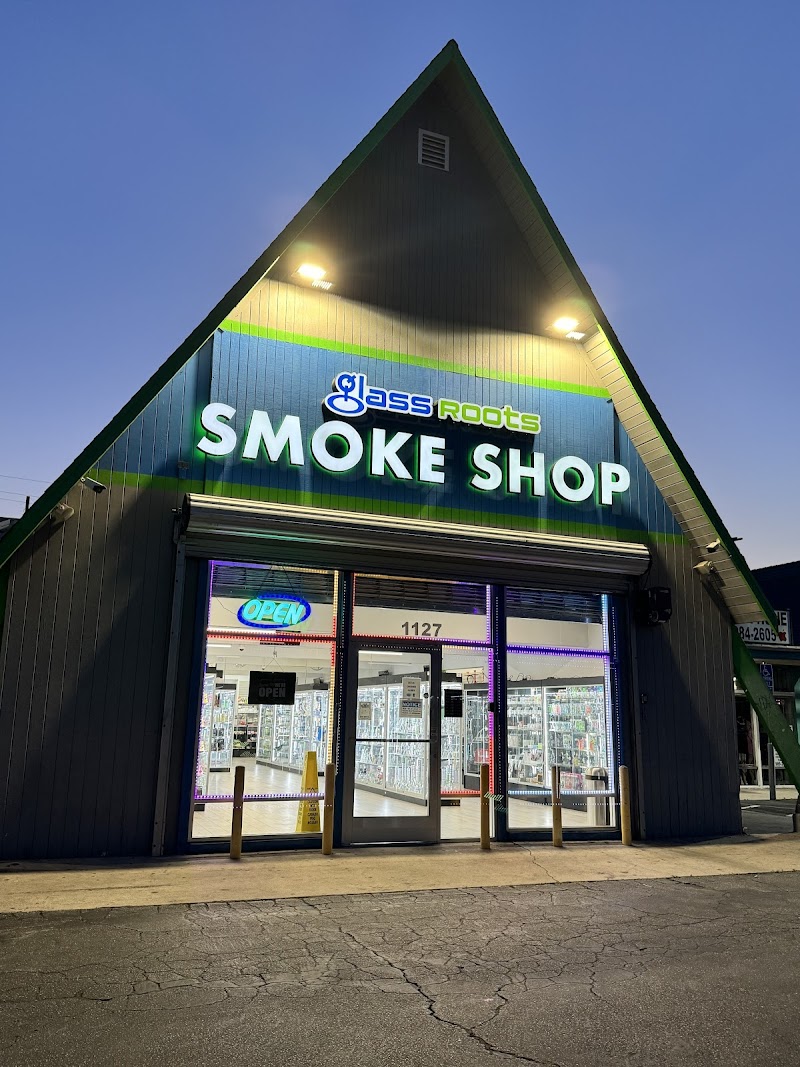 GLASSROOTS SMOKE SHOP 2