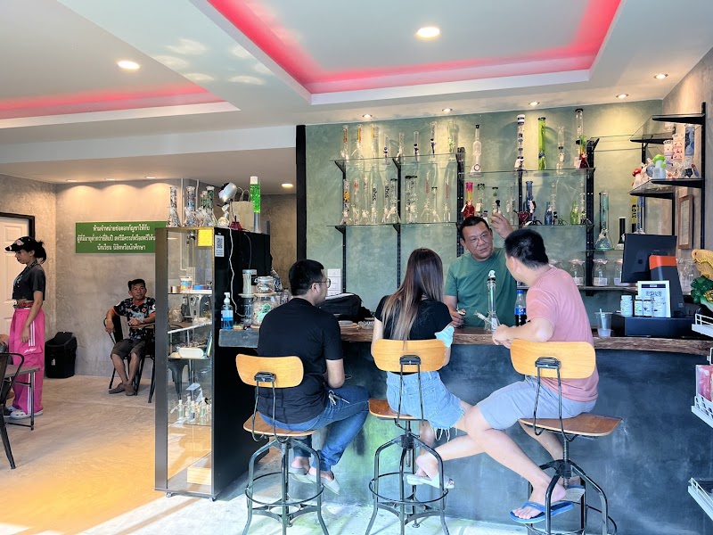 greenfrog caffe นครปฐม
