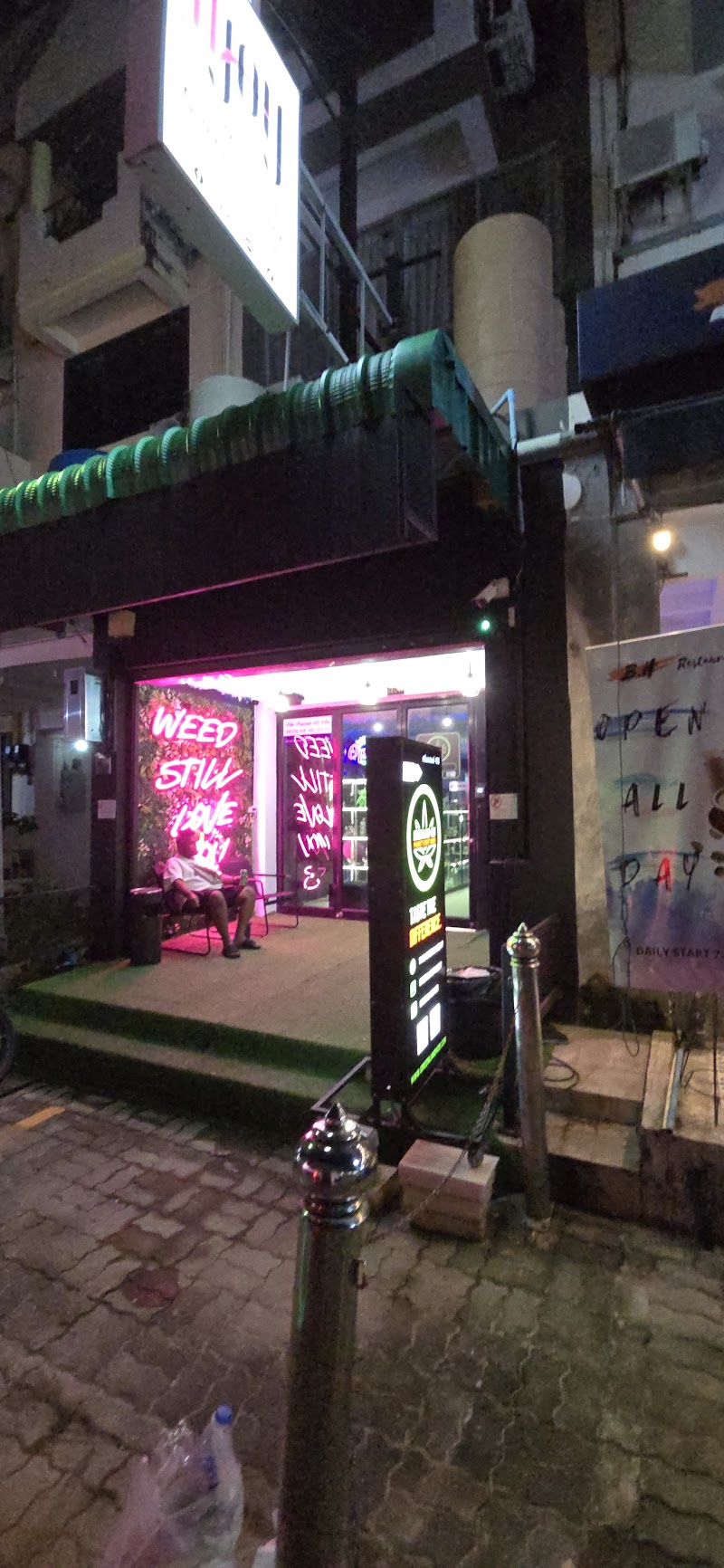 Greenland420 - Phuket's best weed - Patong Shop - Lounge Greenland420 - Phuket's best weed - Patong Shop - Lounge