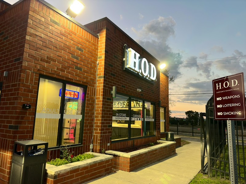 House of Dank Recreational Cannabis - Center Line