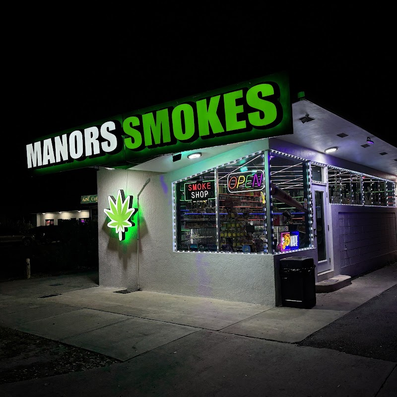 Manors smokes