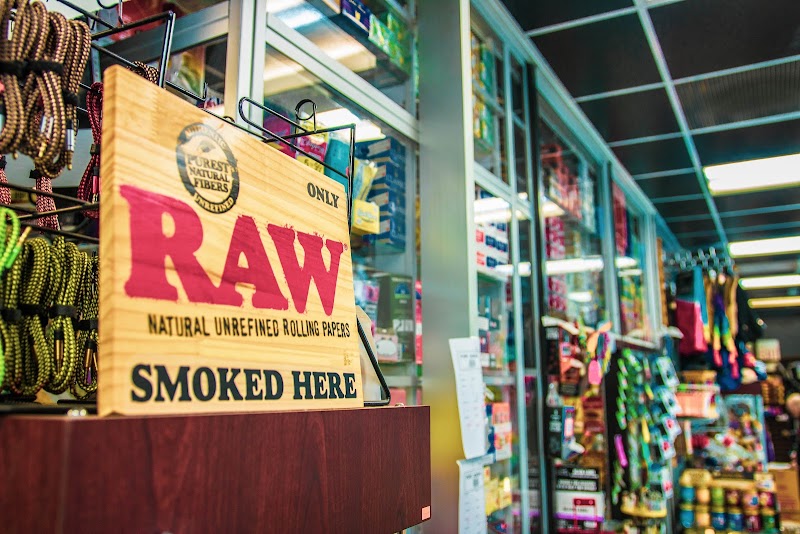 Midnight Smoke Shop Midnight Smoke Shop