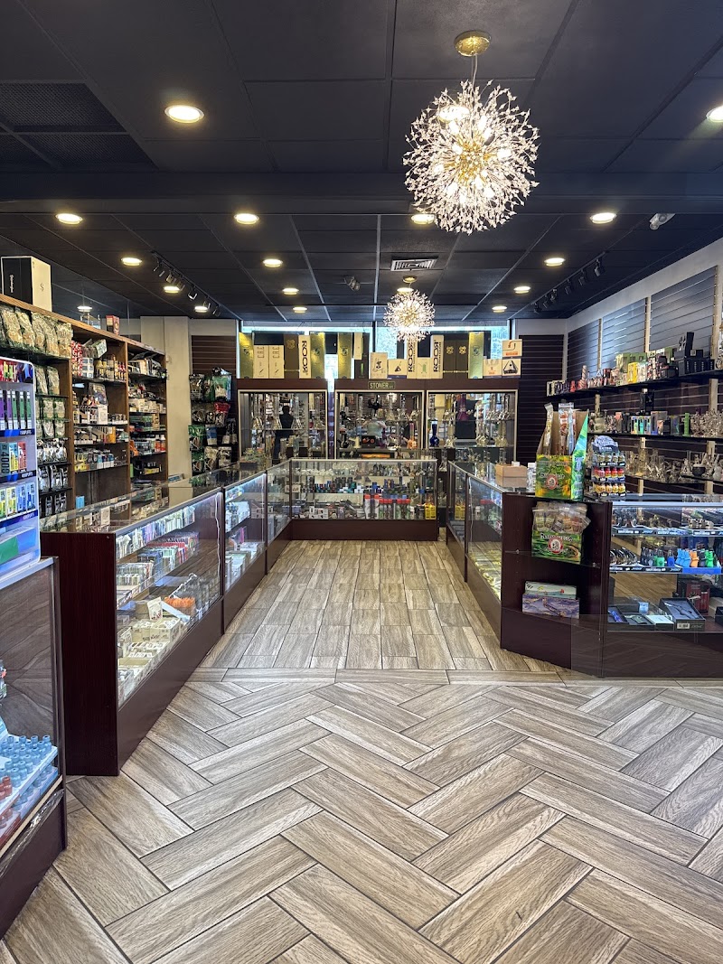 Mohegan Smoke Shop