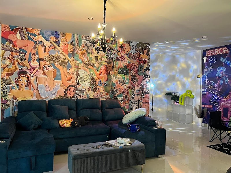 NO.1 CANNABIS SHOP 𝑩𝒀.𝑳𝑨&𝑮𝑮 (ร้านกัญชา) NO.1 CANNABIS SHOP 𝑩𝒀.𝑳𝑨&𝑮𝑮 (ร้านกัญชา)