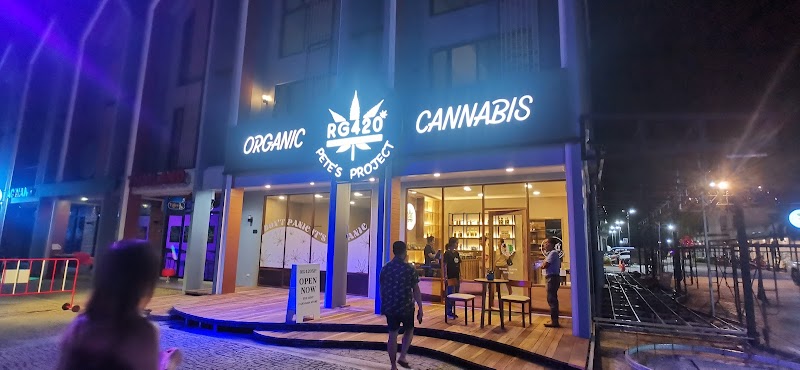 RG420 x Pete Cannabis store Aonang, Krabi RG420 x Pete Cannabis store Aonang, Krabi