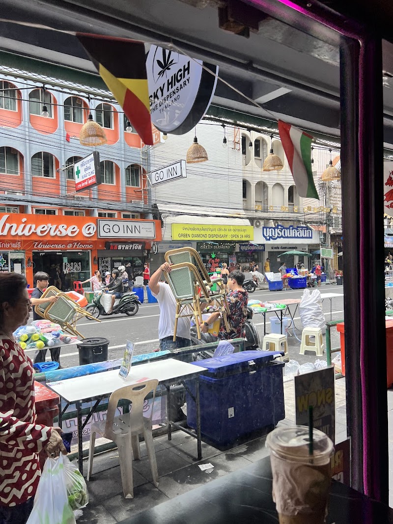 SKY HIGH Khao San Road(Tani)