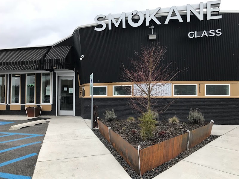 Smokane Glass & Accessories