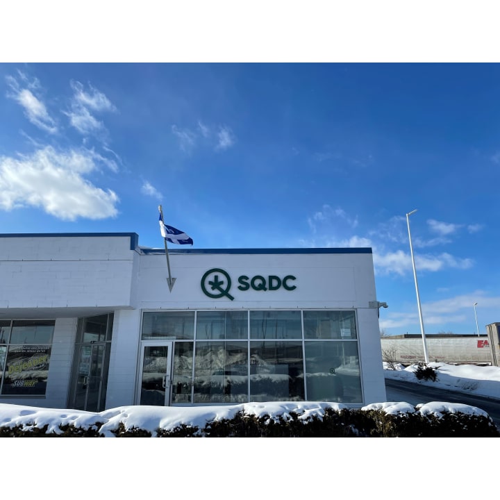 SQDC - Montréal - Anjou - Autoroute 40