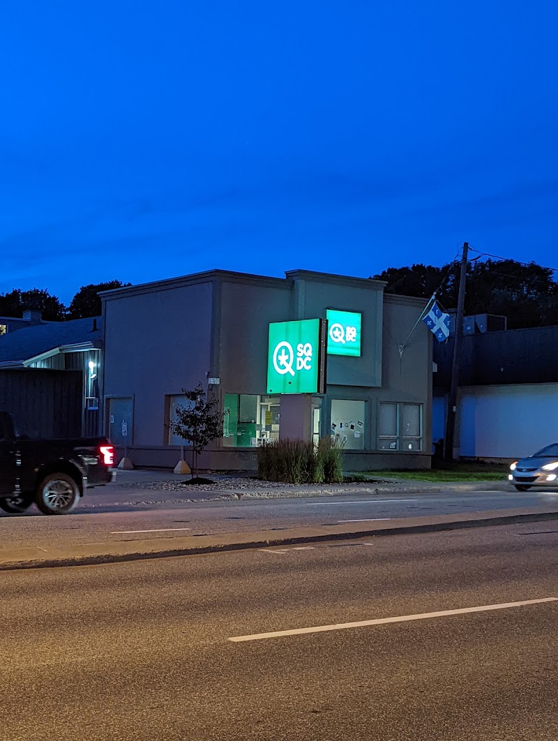 SQDC - Sherbrooke - King Ouest
