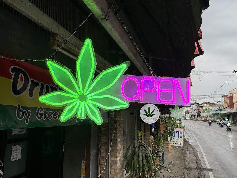 THE SECRET CANNABIS SHOP