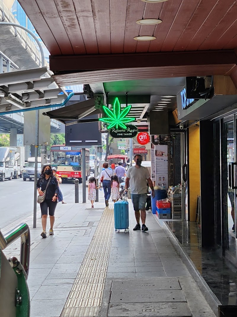TOPSHELF Cannabis Dispensary Weed Shop Marijuana Ganja