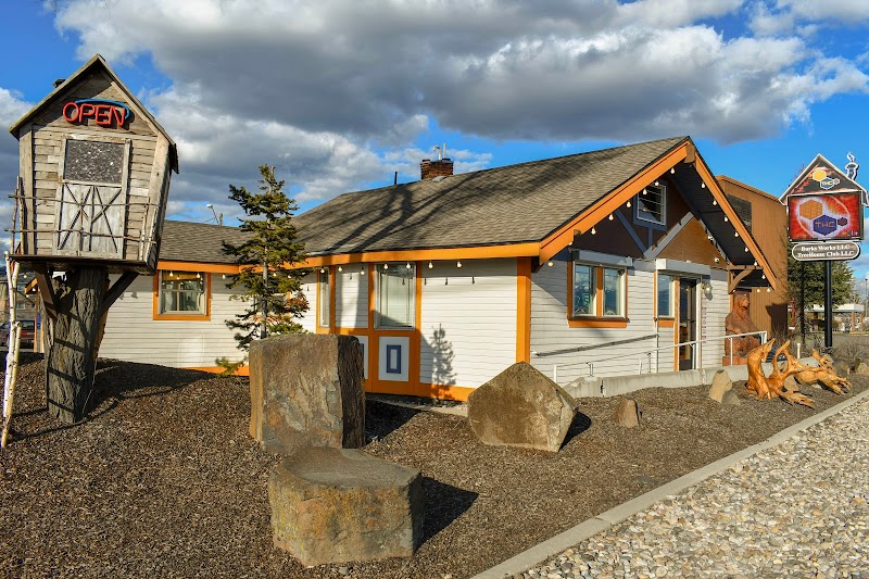 TreeHouse Club Cannabis Weed Dispensary