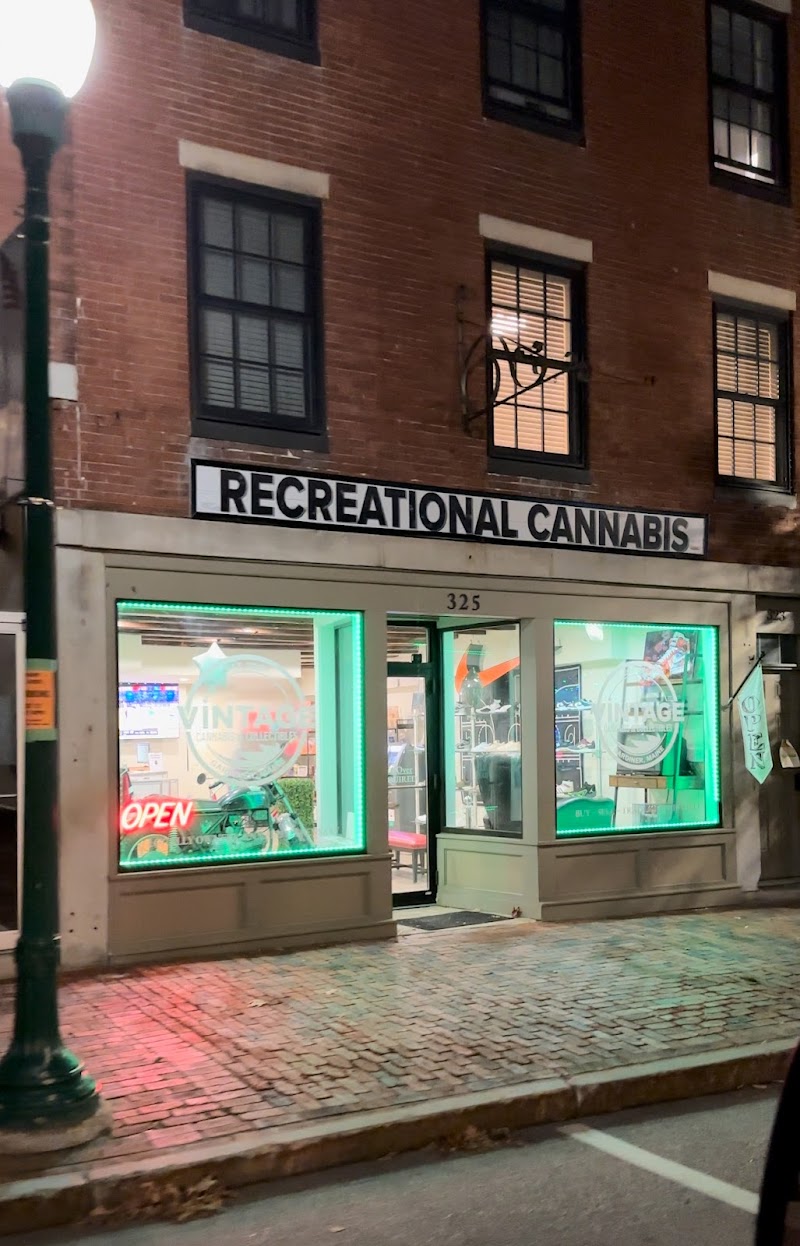 Vintage Cannabis & Collectibles Vintage Cannabis & Collectibles